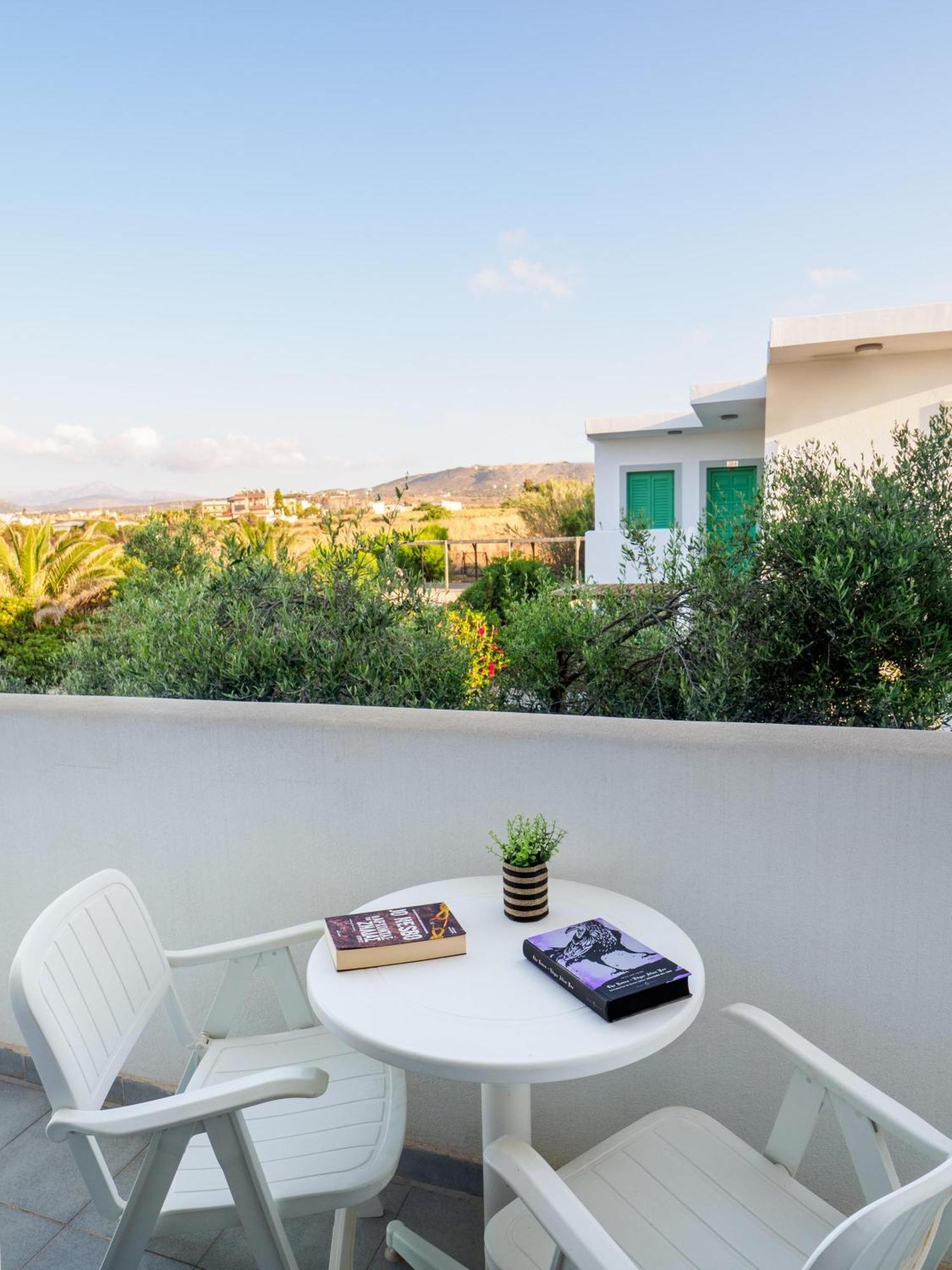 Divina Seaside Apartments By Estia Γούβες Εξωτερικό φωτογραφία