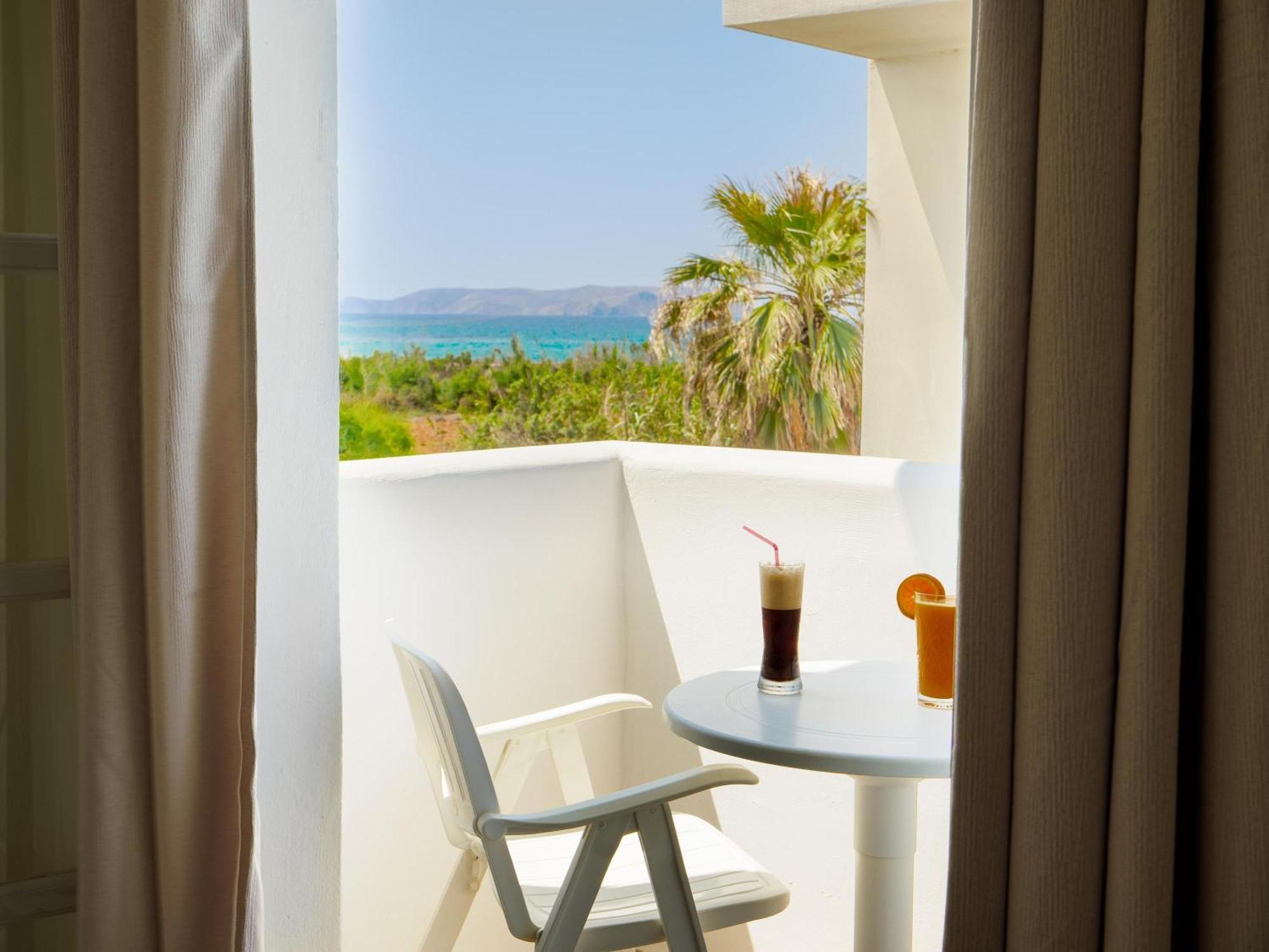 Divina Seaside Apartments By Estia Γούβες Εξωτερικό φωτογραφία