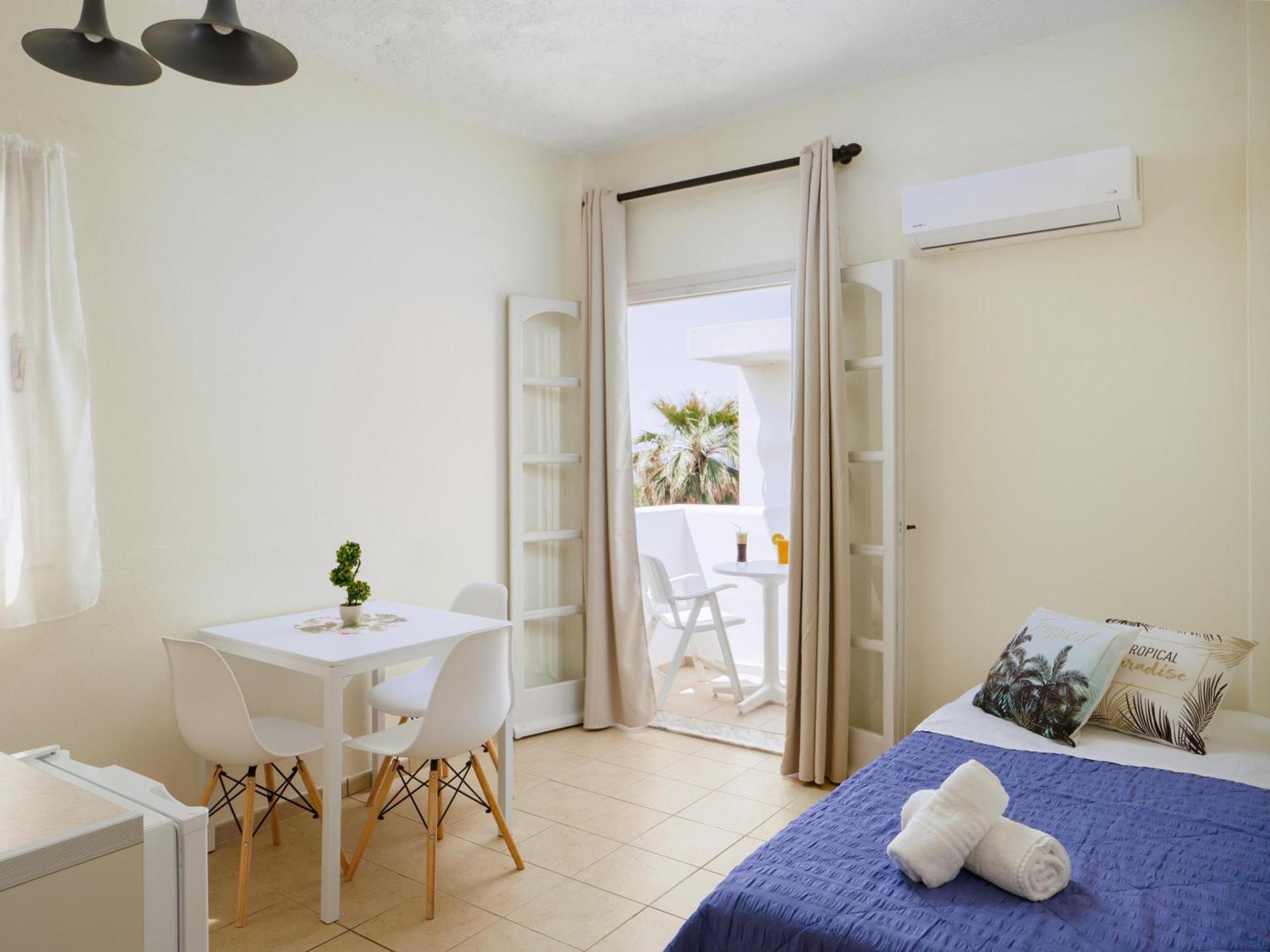 Divina Seaside Apartments By Estia Γούβες Εξωτερικό φωτογραφία