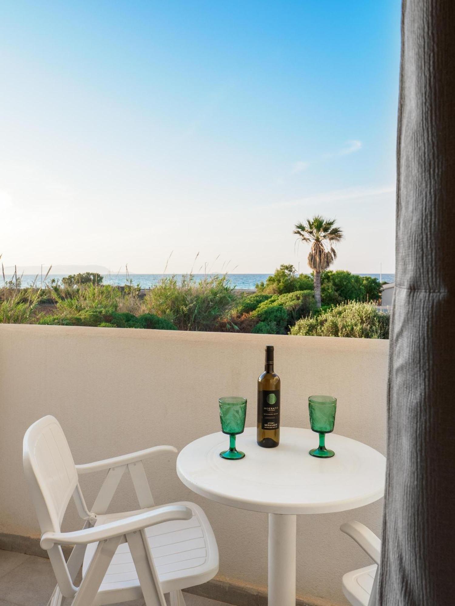 Divina Seaside Apartments By Estia Γούβες Εξωτερικό φωτογραφία
